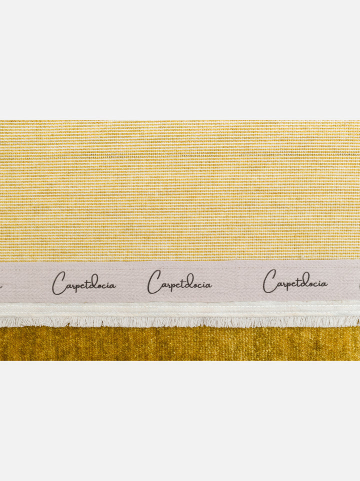 Victoria %100 TENCEL™ Lyocell El Emeği ile Üretilen Halı YELLOW SAFFRON Carpetdocia kenar şeridi detayı
