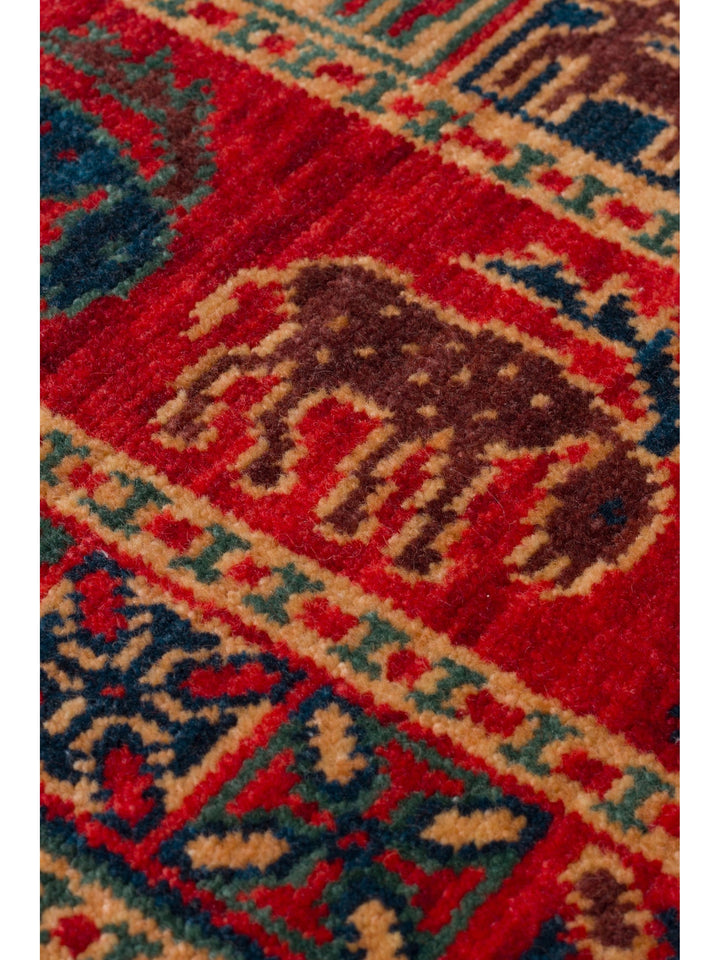 Göbeklitepe Serisi Anadolu Motiflerine Sahip %100 Yeni Zelanda Yünü ile Üretilen El Emeği Kara Tezgah Halı 08VIOLT - Carpetdocia