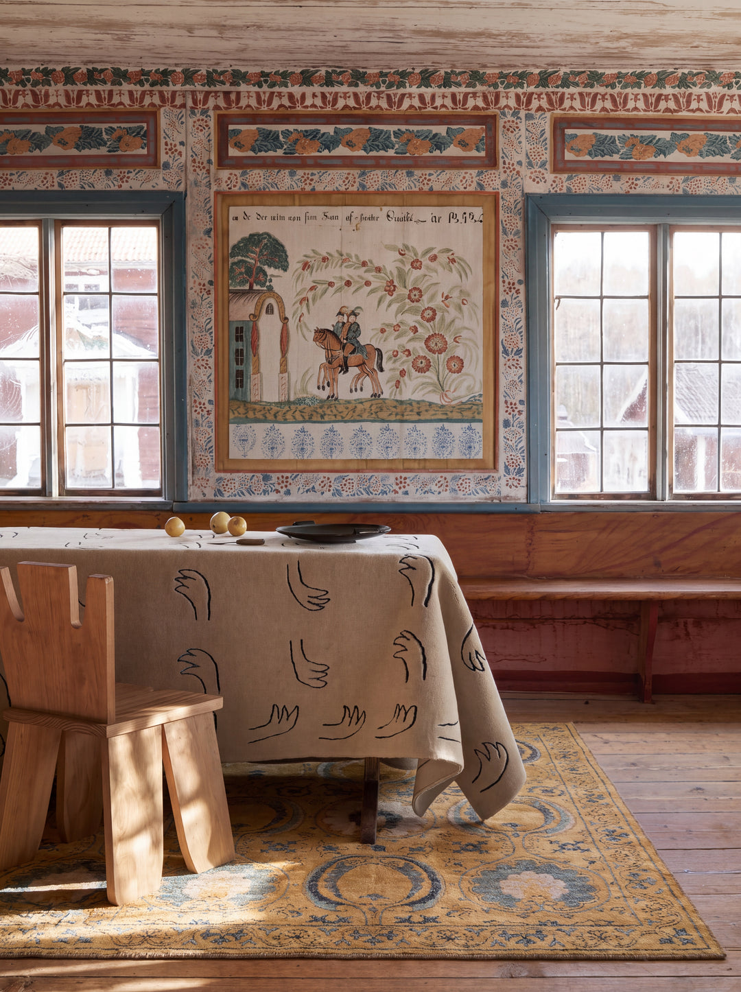 Ruggadocia Mughal Altın Madalyon Desenli Halı mekan görünümü 1