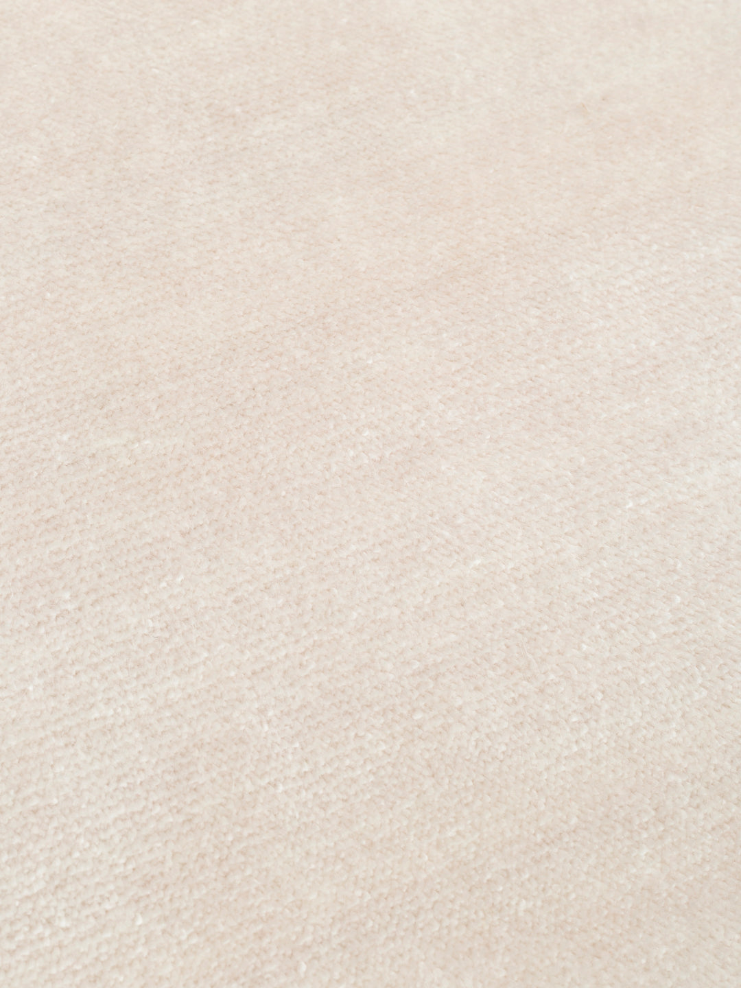 Victoria %100 TENCEL™ Lyocell El Emeği ile Üretilen Halı IVORY CREAM doku detayı