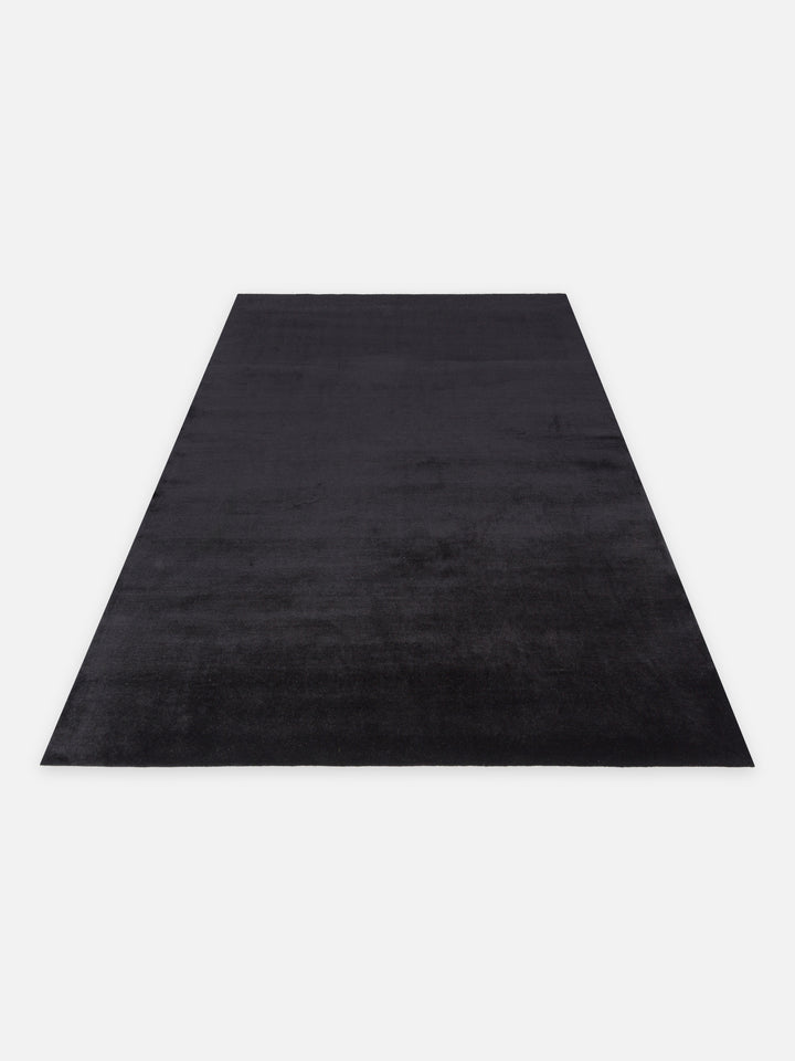Victoria %100 TENCEL™ Lyocell El Emeği ile Üretilen Halı MIDNIGHT ONYX açılı görünüm